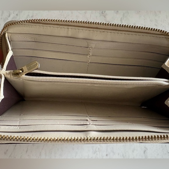 Coach Signature Zip Around Wallet - Picture 13 of 13